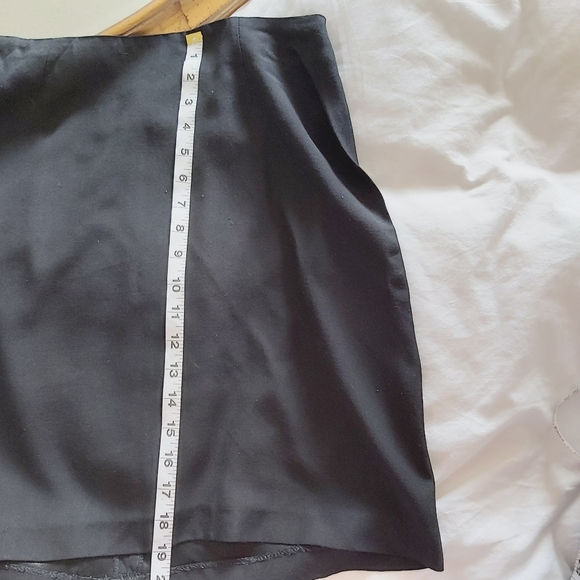 ✨Vintage Black 80's Skirt - Picture 6 of 6